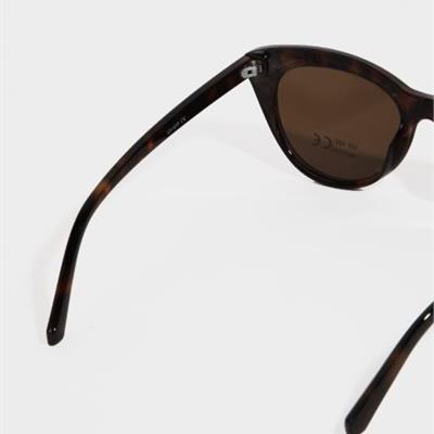 Classic Cat Eye Frame Sunglasses through MARKET