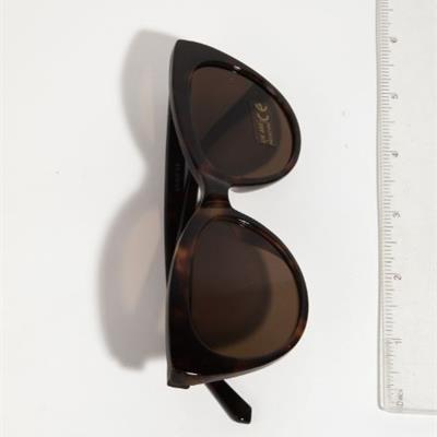 Classic Cat Eye Frame Sunglasses through MARKET