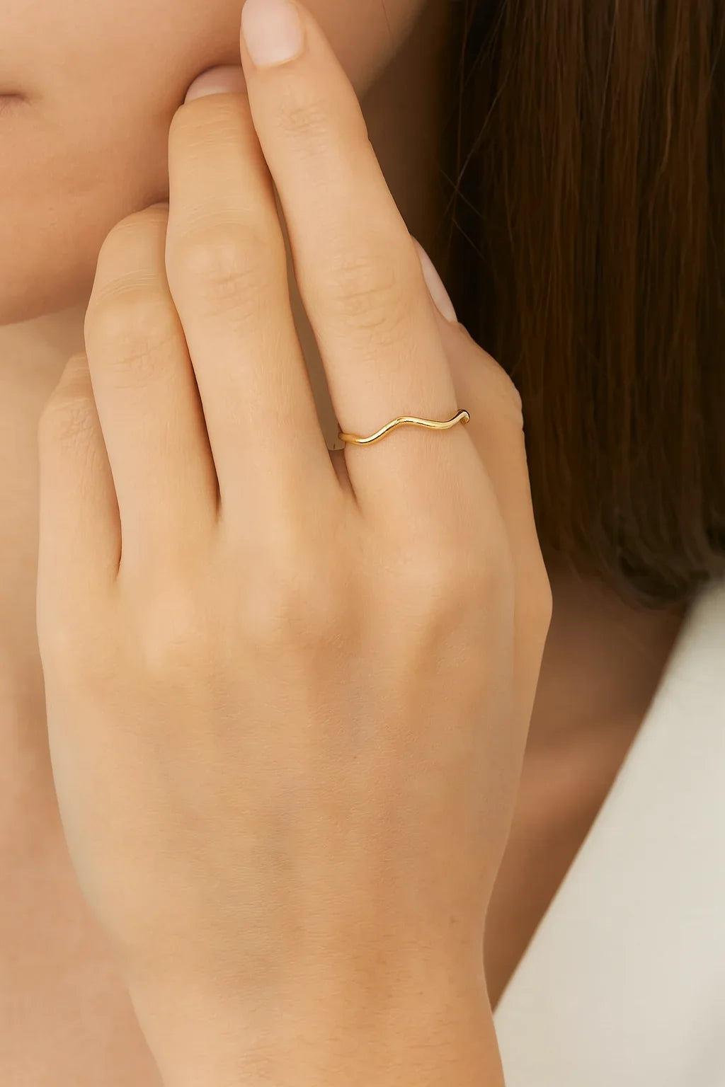 Super Thin Wavy Ring from eklexic