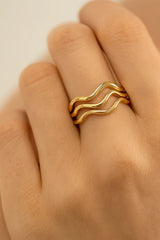 Super Thin Wavy Ring from eklexic