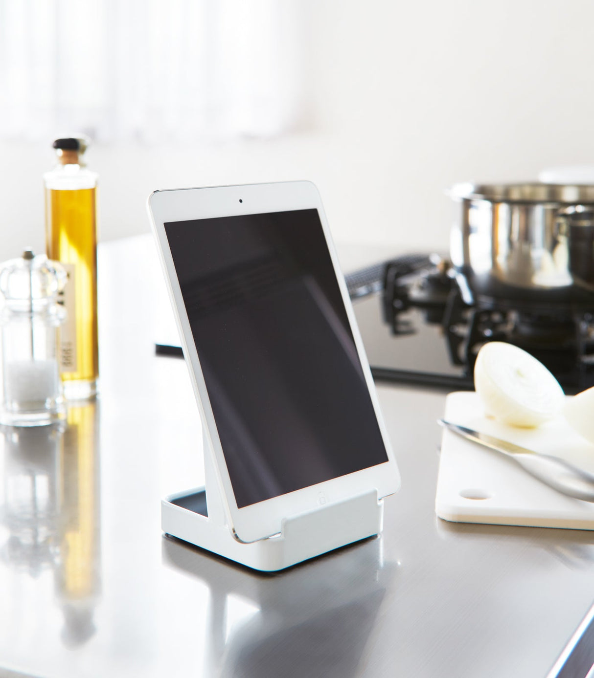 Lid & Ladle Stand - Steel from Yamazaki Home