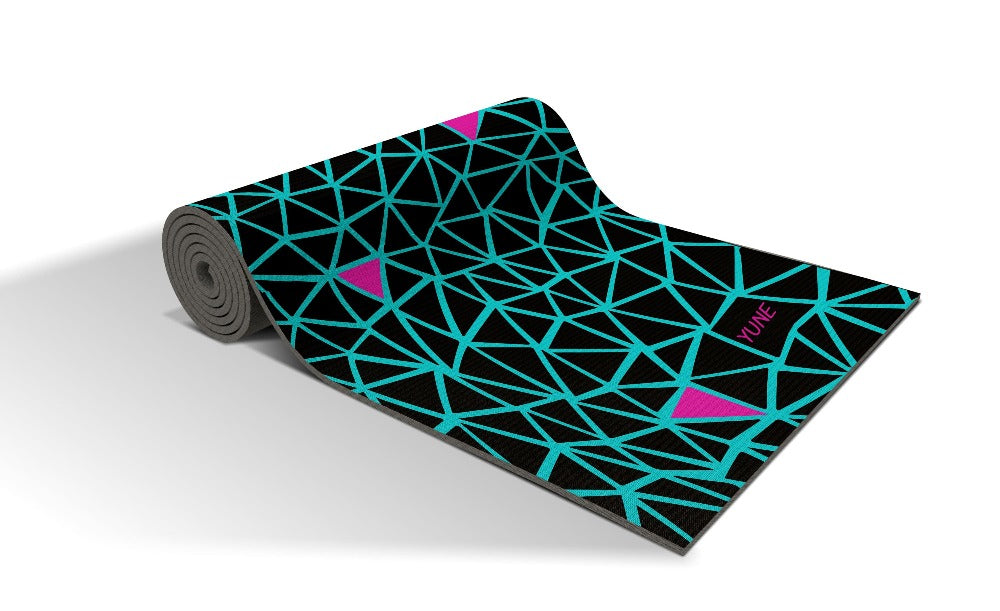 Yoga Mat | 6mm Thick | Black | Non-Slip | Eco Friendly | Yune Yoga | Nakata from Yune Yoga