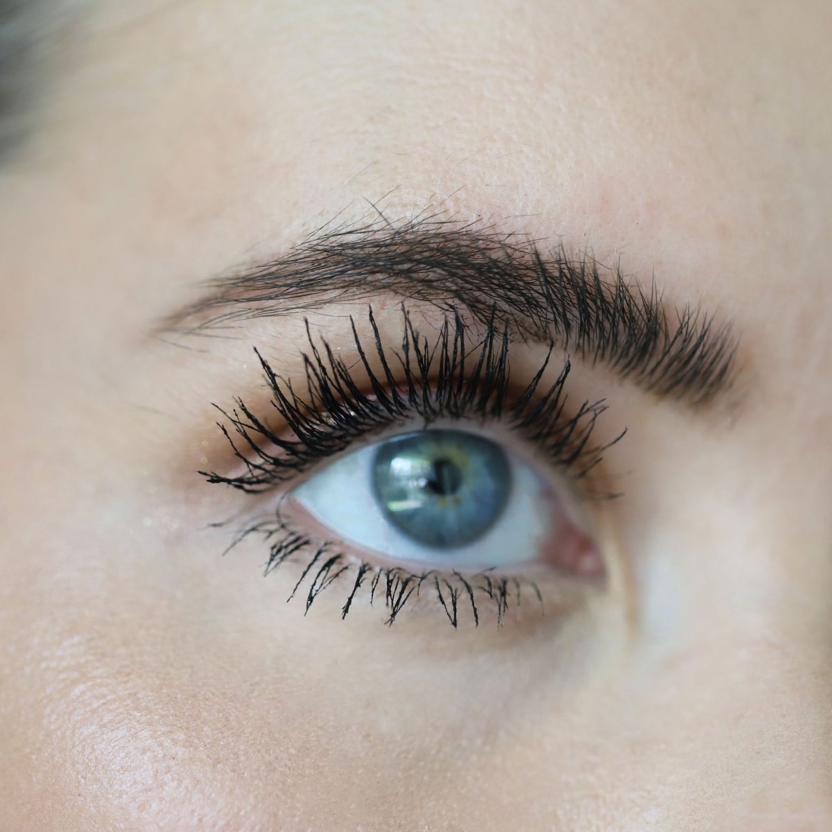 Totally Tubular Tubing Mascara from Half Caked - Cone-shaped Applicator for Extended Lash Length Makeup Brow Curler Eyelash Pack Smooth