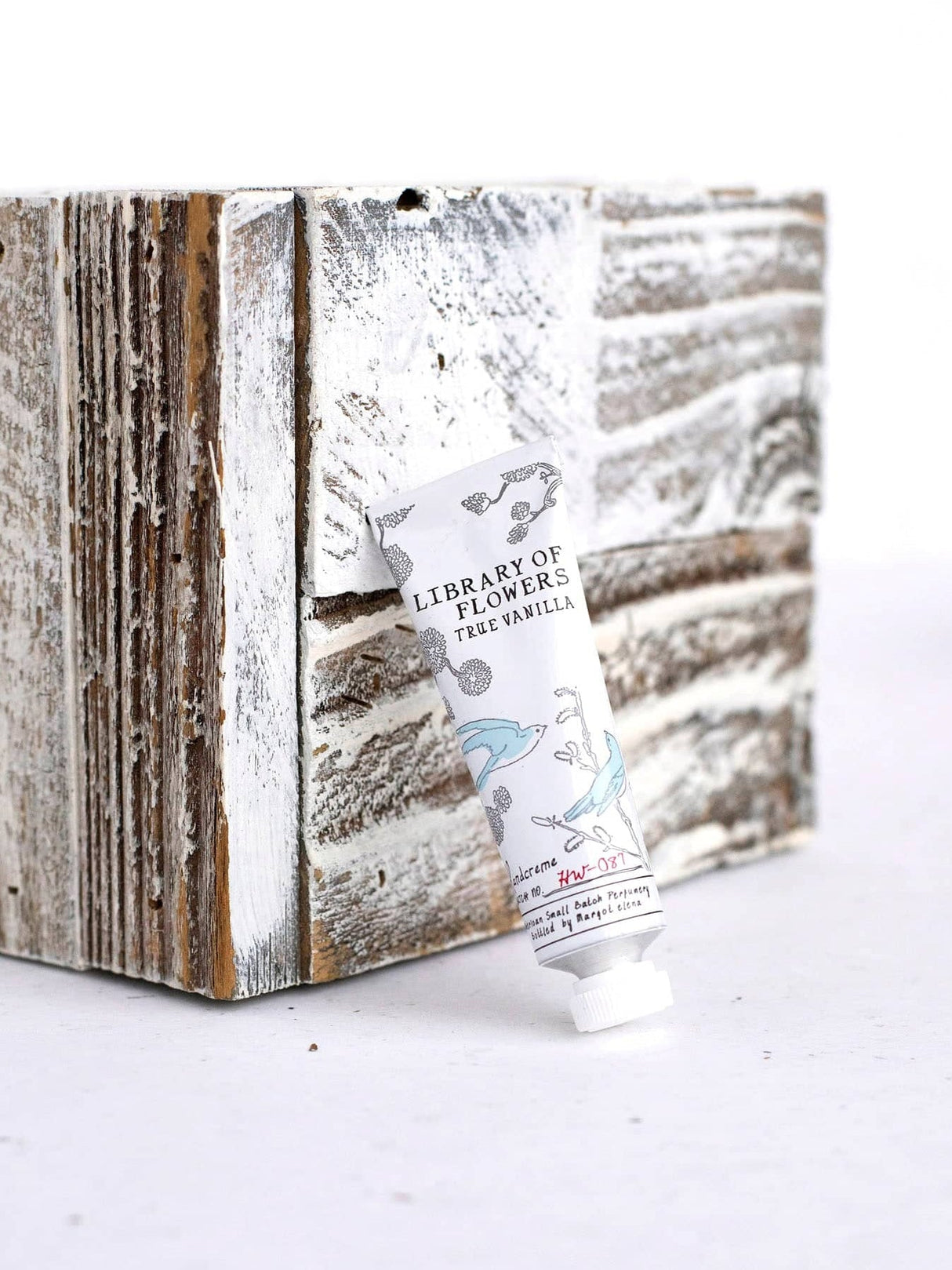 True Vanilla  Petite Treat Handcreme from Ash & Rose