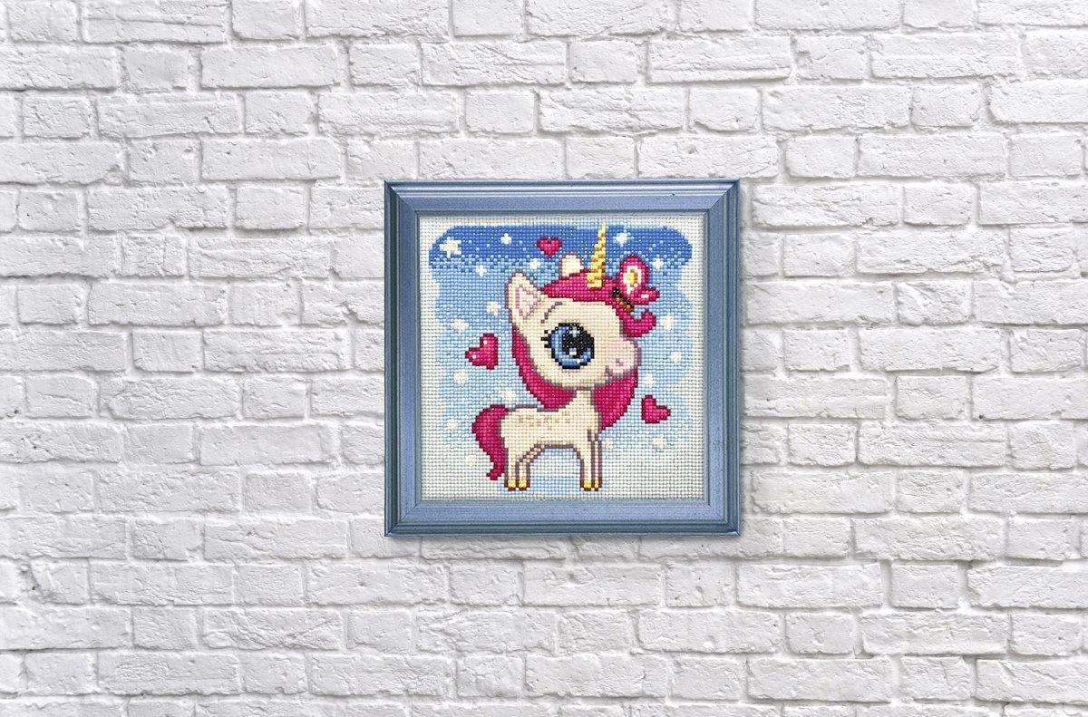 Unicorn in Love CS2530 7.9 x 7.9 inches Crafting Spark Diamond Painting Kit from Wizardi