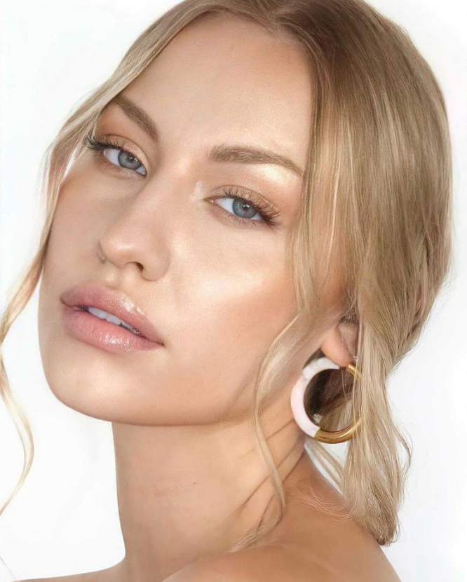 Blossom Floral Blush & Highlighter From Manna Kadar Cosmetics