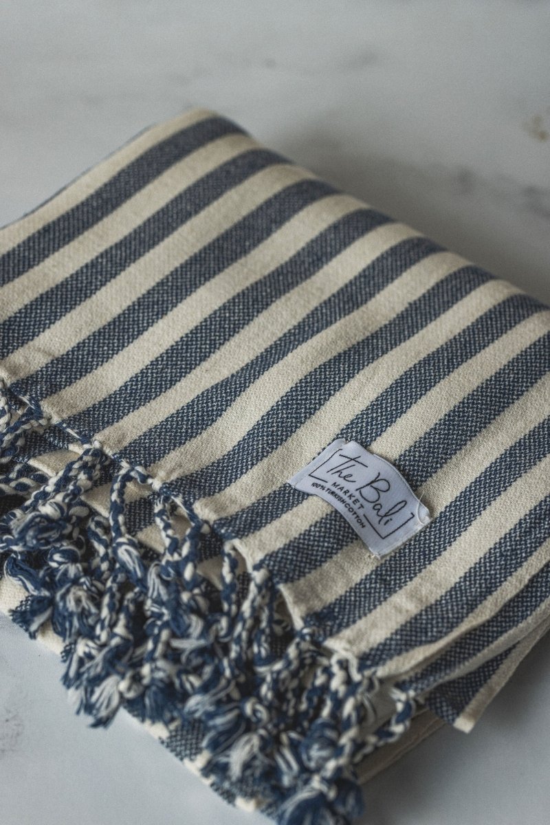 Vertical Stripe Turkish Bath Towel – Full-Size, Handwoven with Tassels – Modern Design, Thick & Absorbent for Bath, Beach, or Throw Blanket from The Bali Market