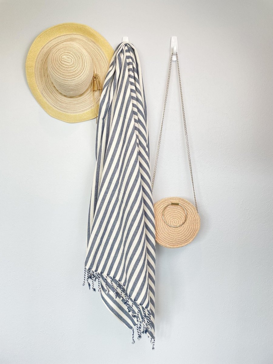 Vertical Stripe Turkish Bath Towel – Full-Size, Handwoven with Tassels – Modern Design, Thick & Absorbent for Bath, Beach, or Throw Blanket from The Bali Market