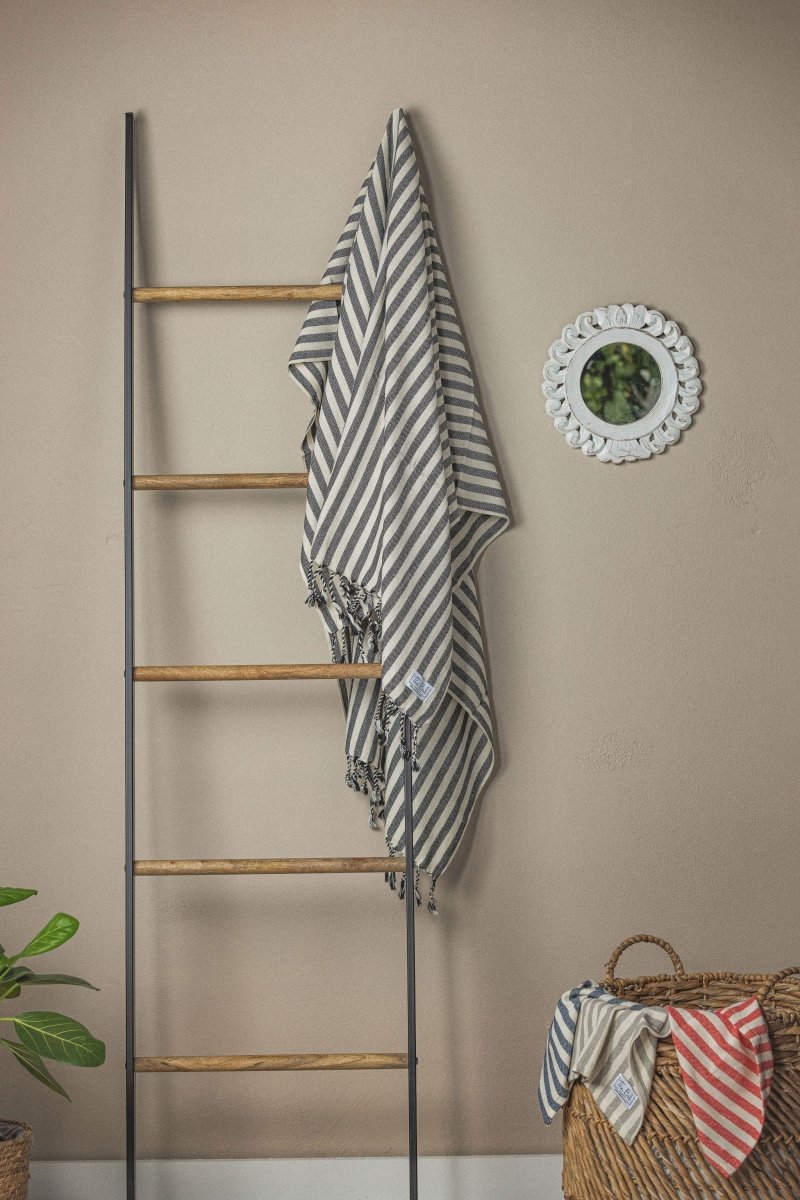 Vertical Stripe Turkish Bath Towel – Full-Size, Handwoven with Tassels – Modern Design, Thick & Absorbent for Bath, Beach, or Throw Blanket from The Bali Market