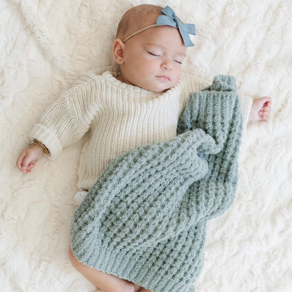 WAFFLE KNIT MINI BLANKETS From Saranoni