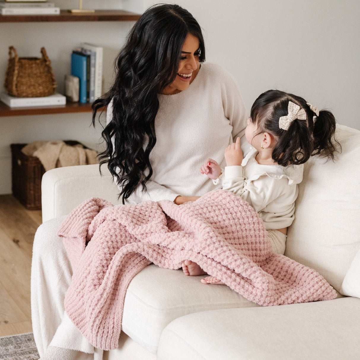 WAFFLE KNIT RECEIVING BLANKETS From Saranoni