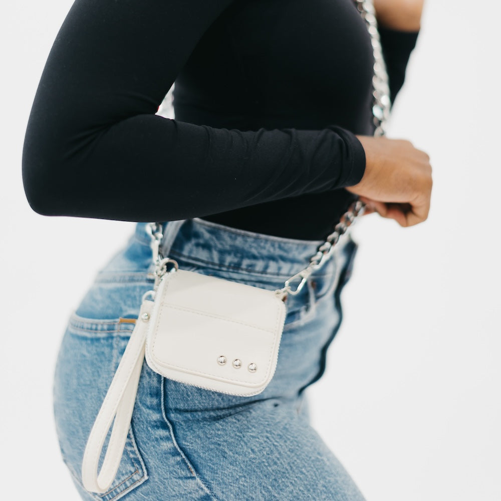 Winnie Wallet Chain Bag from Pretty Simple