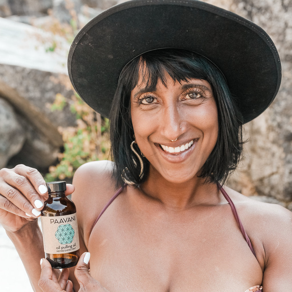 Mint Pulling Oil from Paavani Ayurveda